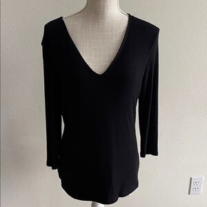 INC International Concepts Black V-Neck Long Sleeve Tee